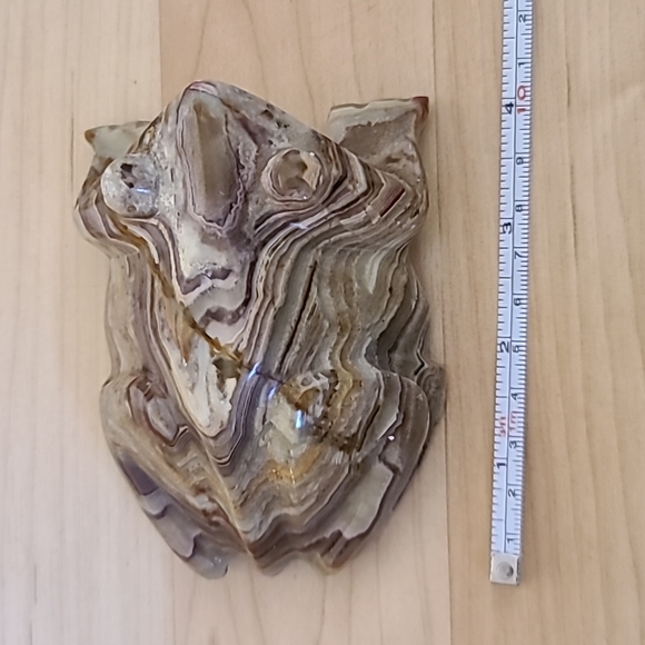 Large Pakistan Banded Green Calcite Carving “Pakistani Onyx - Picture 5 of 6